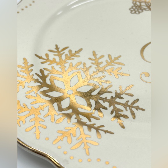 Cracker Barrel Season of Glory PEACE Dinner Plate Ivory/Gold Snowflake 8" - Picture 3 of 10